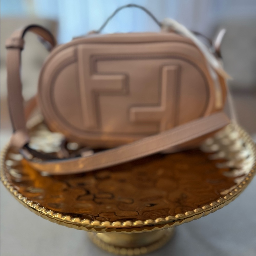Fendi Cream Leather Crossbody Camera Bag - Picture 4 of 12